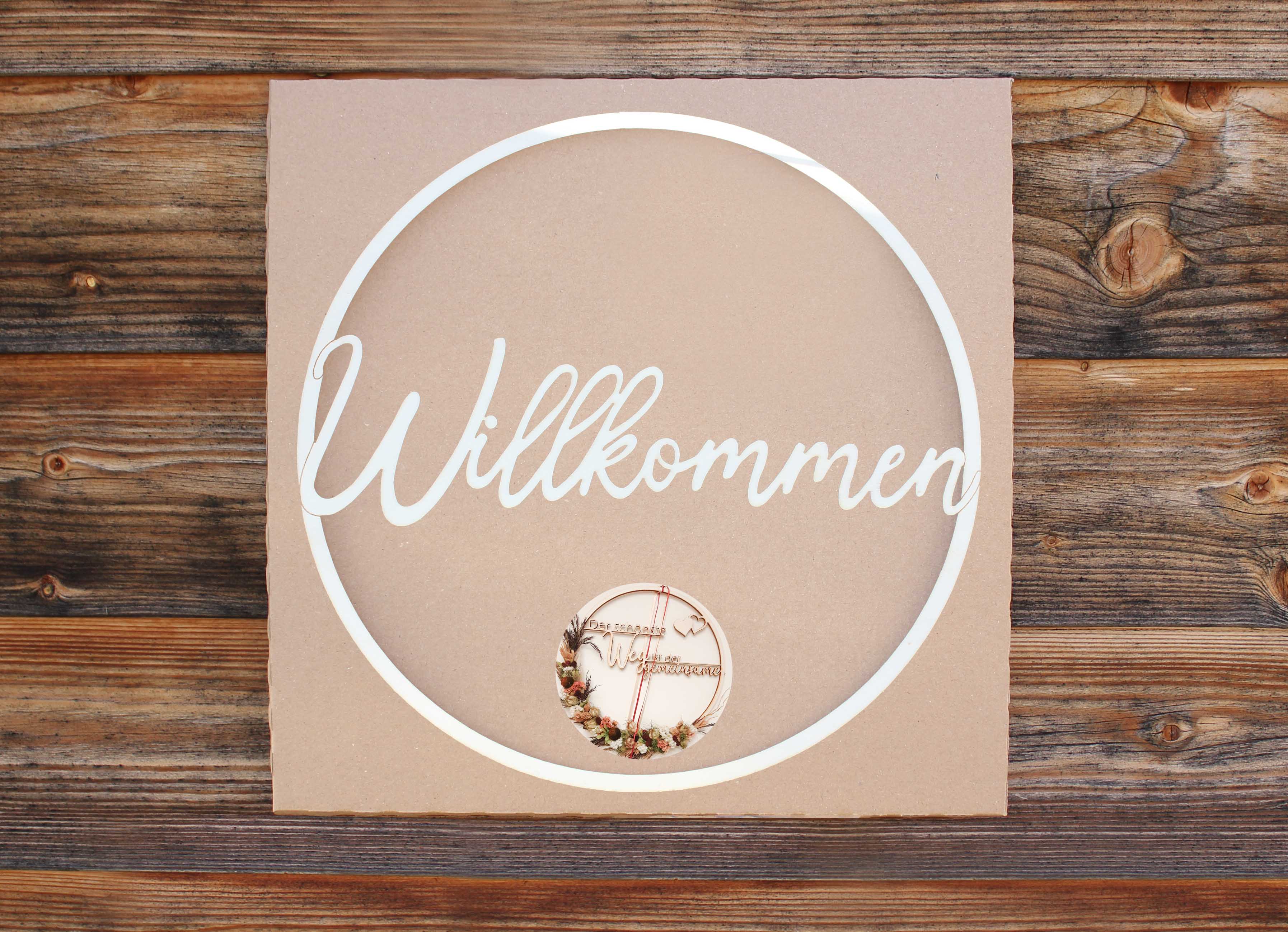 Holzgrusskarten - Holzkranz mit Schriftzug "Willkommen" aus Pappelholz, Holzring, Tür, Deko, Geschenk