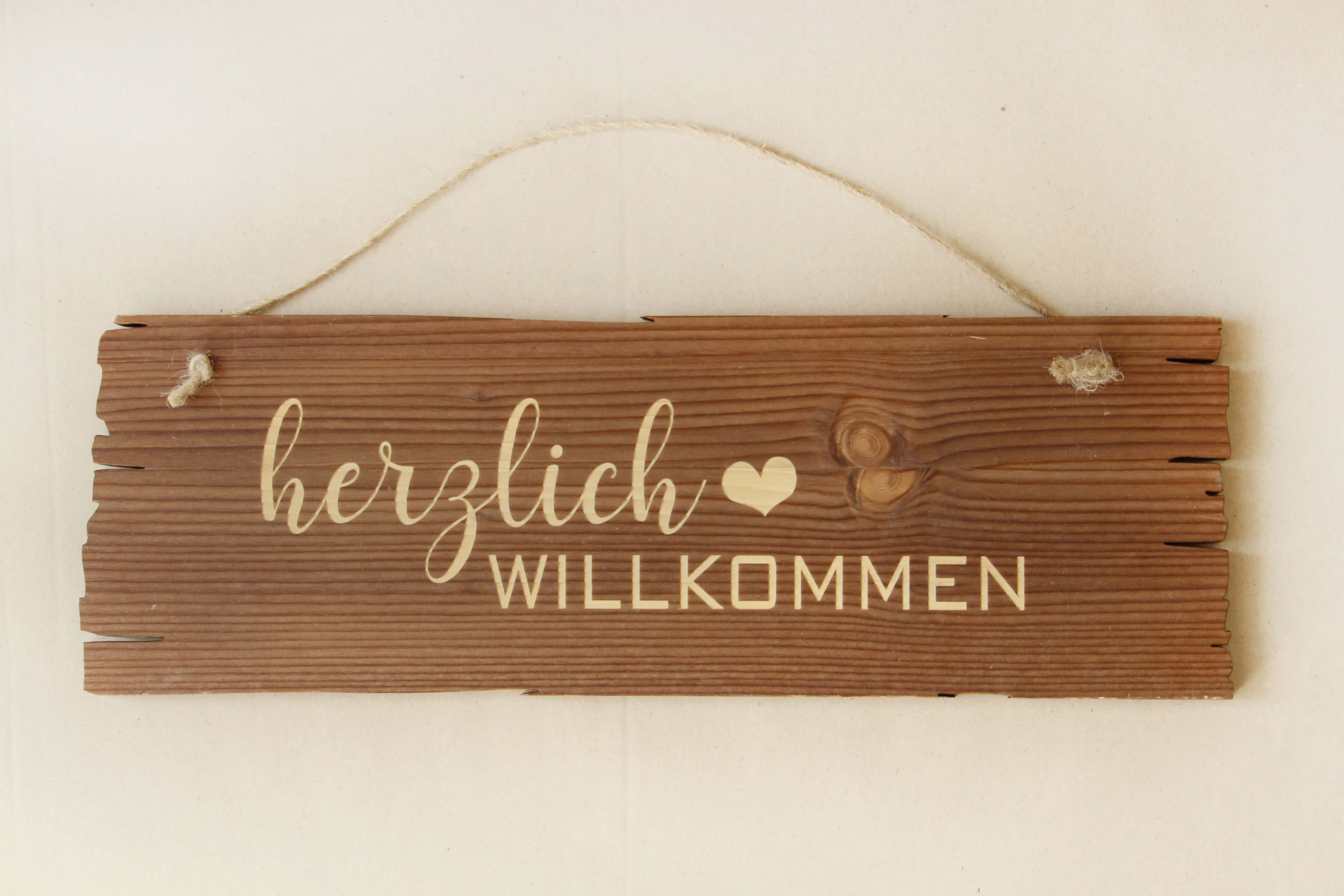 Holzgrusskarten - Wandbild "herzlich Willkommen"