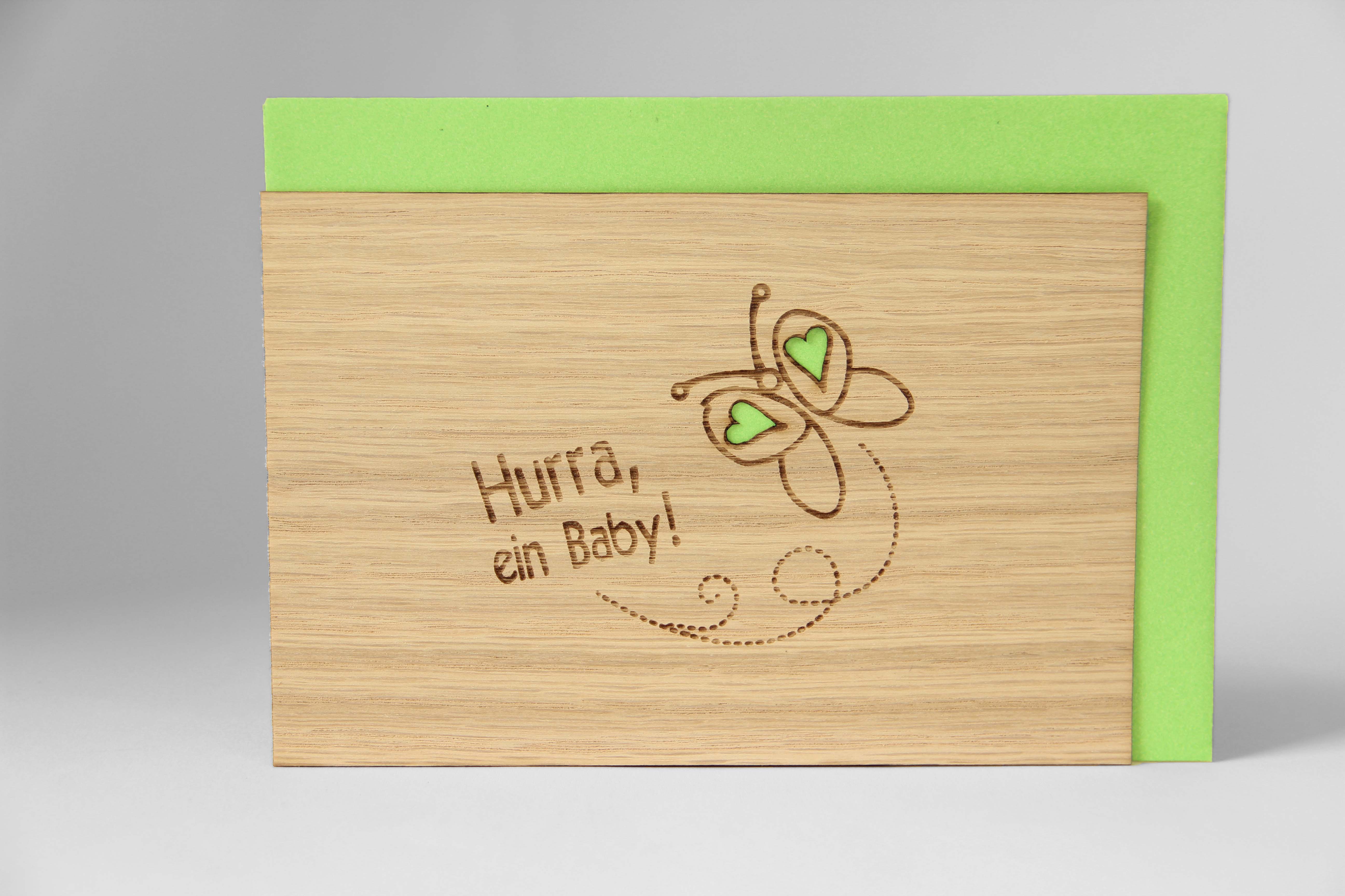 Holzgrusskarten - Geburtskarte "Hurra ein Baby" aus Eiche, Schmetterling